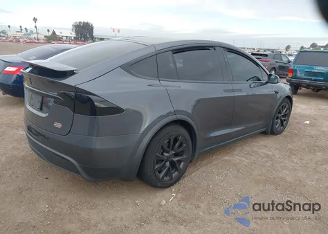 2022 Tesla Model X Plaid Tri Motor All-Wheel Drive z USA, uszkodzony, nr VIN 7SAXCBE65NF362710